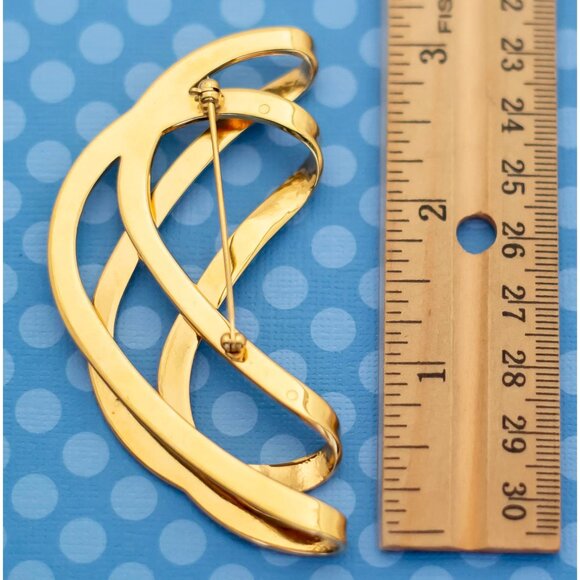 Vintage Celtic Gold Tone Brooch - M9 - Picture 2 of 2
